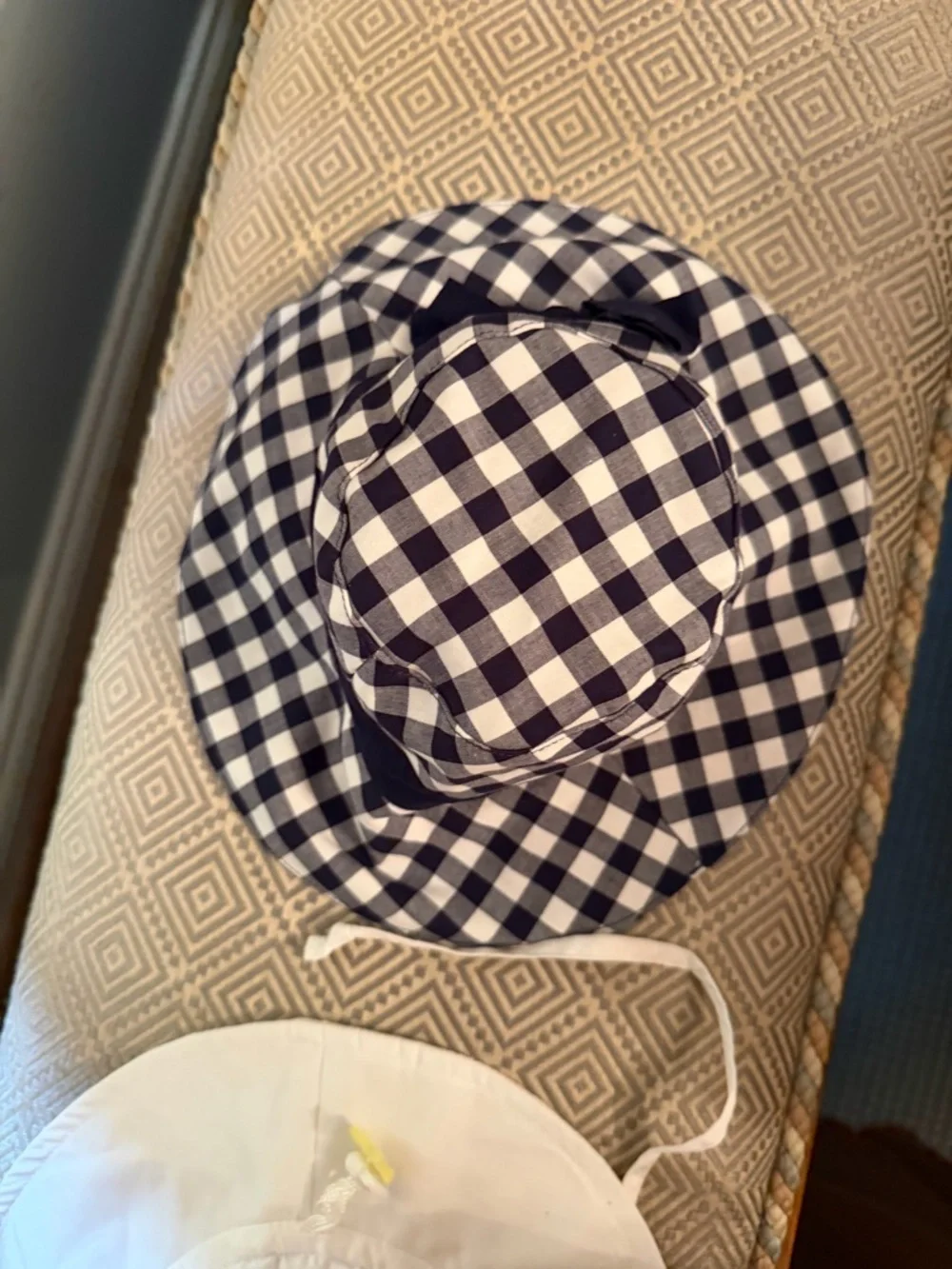 Baby Hats Janie and Jack Navy Gingham Bucket Sun Hat NWT & Iplay White 0-6 mo.